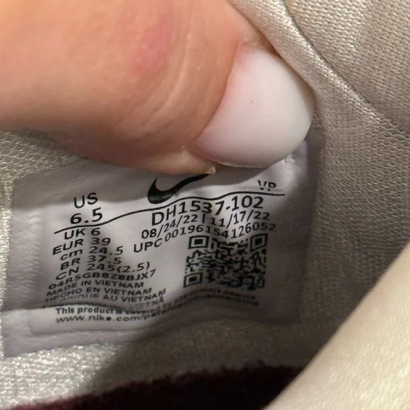 Nike Cosmic Unity 2 Sisterhood Sneakers - Picture 14 of 15